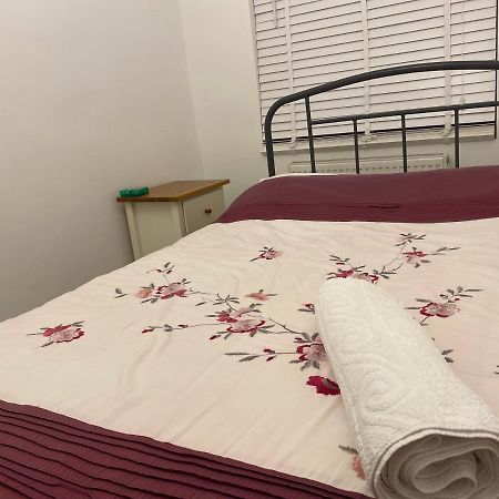London Rooms With Free Parking 134 에지웨어 외부 사진